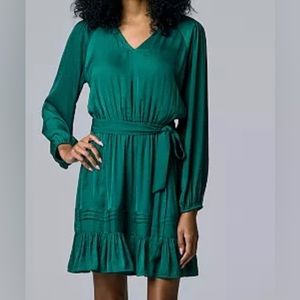 SIMPLY VERA XL WOMEN’S VERA WANG, RUFFLED SIDE TIE PINTUCK DRESS.